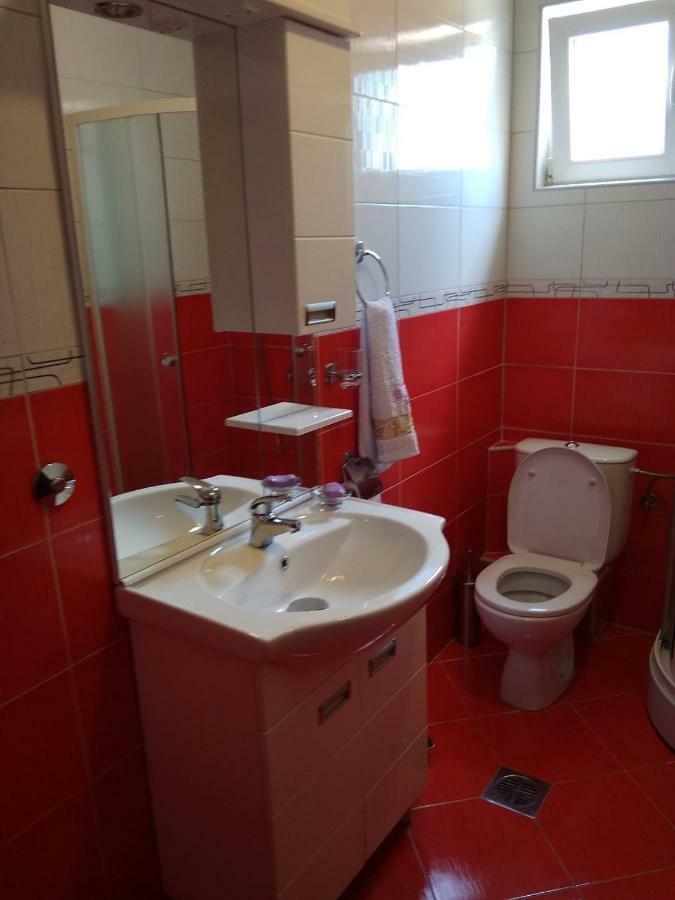 Buric Rooms Niksic Exterior photo
